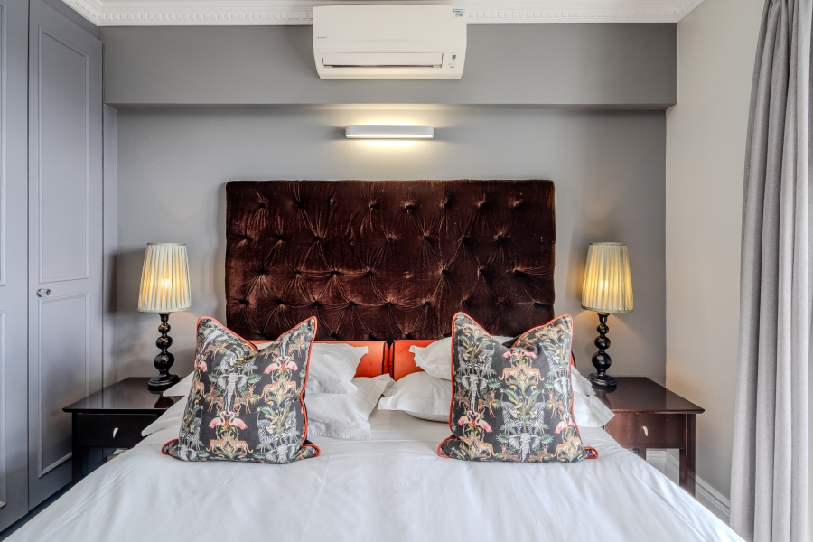 2 Bedroom Property for Sale in Green Point Western Cape